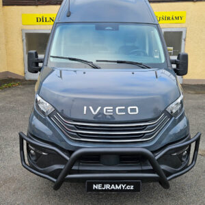 Přední ochranný nerezový rám do stran černý na Iveco Daily 2024> (ST)