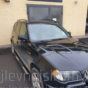 Boční ochranné trubkové nerezové nášlapy s plastovými prolisy BMW X3 E83 (MI)