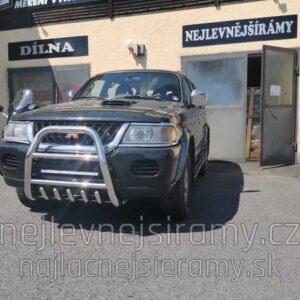 Přední ochranný nerezový rám s led přídavným světlem se zuby pro Mitsubishi Pajero sport (TA)