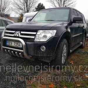 Přední ochranný nerezový rám se zuby pro Mitsubishi Pajero 2015 (TA)