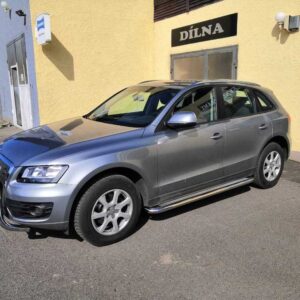 Boční ochranné nerezové celonášlapy pro Audi Q5 (TA)