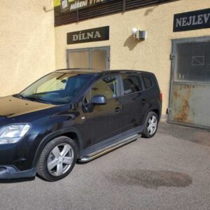 Boční ochranné nerezové celonášlapy pro Chevrolet Orlando TA