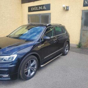 Boční ochranné celonášlapy nerez plast pro VW Tiguan 2016 (TA)