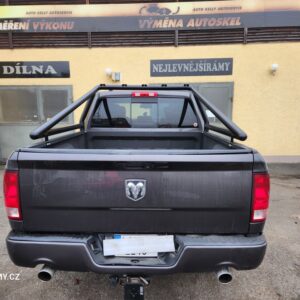 Zadní ochranný nerezový rám na korbu černý pro Dodge RAM 2019- (TA)