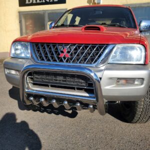 Přední ochranný nerezový rám se zuby s led přídavným světlem Mitsubishi L200 (TA)