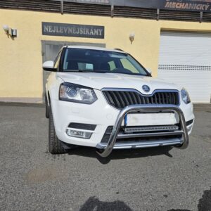 Přední ochranný nerezový rám s led přídavným světlem pro Skoda Yeti (TA)