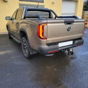 Našlapný výsuvný schudek pro Volkswagen Amarok 2023>Ford Ranger 2023>(TA)