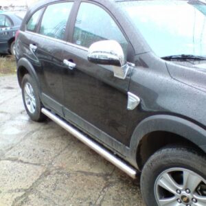 Boční nášlapy (trubky, nerezové) pro Chevrolet Captiva