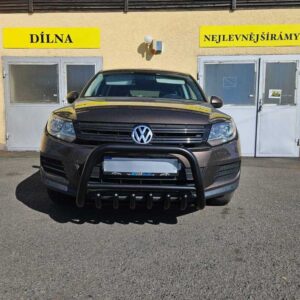 Přední ochranný nerezový rám se zuby černý pro Volkswagen Tiguan 2011- (TA)
