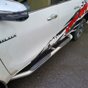 Boční ochranné nerezové nášlapy trubky s prolisy pro Mitsubishi L200 (TA)