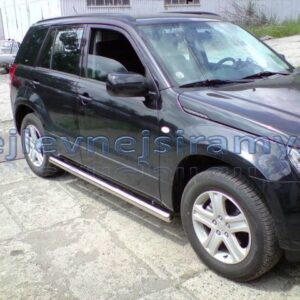 Boční nášlapy (trubky, nerezové) pro Suzuki Grand Vitara (TA)