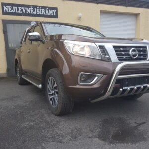 Přední ochranný nerezový rám se zuby pro Nissan Navara 2016 (TA)