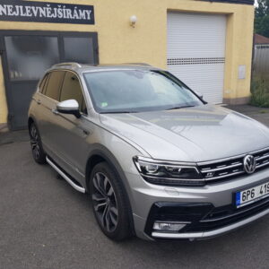 Boční ochranné celonášlapy hliník plast pro VW Tiguan 2016 (TA)