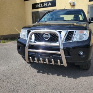 Přední ochranný nerezový rám pro Nissan Navara/Pathfinder
