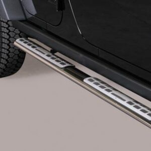 Boční ochranné oválné nerezové nášlapy s hliníkovými prolisy