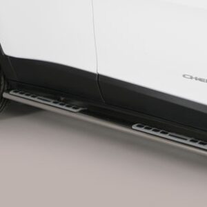 Boční ochranné oválné nerezové nášlapy s hliníkovými prolisy