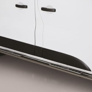 Boční ochranné oválné nerezové nášlapy s hliníkovými prolisy pro Nissan NV 300