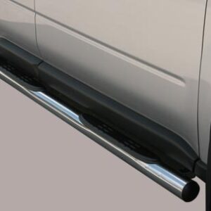 Boční ochranné nerezové nášlapy s plastovými prolisy - tyč pro Nissan X-Trail od 2001