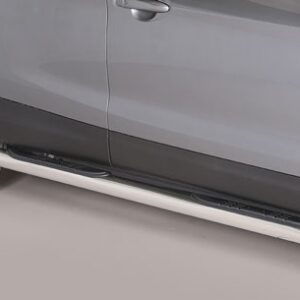 Boční ochranné nerezové nášlapy s plastovými prolisy - tyč pro Nissan Qashqai 2014