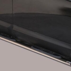 Boční ochranné oválné nerezové nášlapy s plastovými prolisy pro Nissan Qashqai 2010-