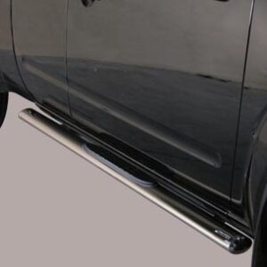 Boční ochranné oválné nerezové nášlapy s plastovými prolisy pro Nissan Navara