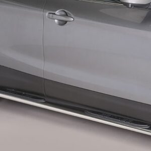 Boční ochranné oválné nerezové nášlapy s plastovými prolisy pro Nissan Qashqai 2014