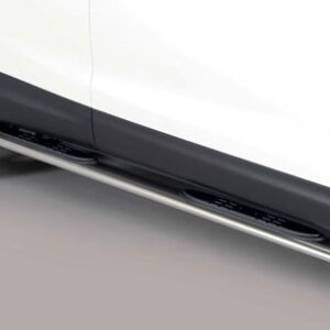 Boční ochranné oválné nerezové nášlapy s plastovými prolisy pro Nissan Qashqai 2017