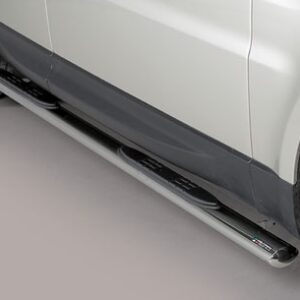 Boční ochranné oválné nerezové nášlapy s plastovými prolisy