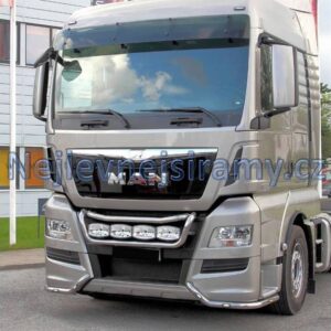 Boční ochranné nerezové rohy s LED osvětlením pro MAN TGX (ME)