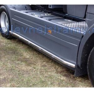 Boční ochranné nerezové nášlapy s LED osvětlením pro Scania R SERIE 2009