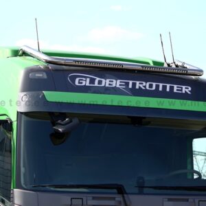 Horní nerezový rám na přídavná světla s integrovanými ledkovými světly pro Volvo FH 2013